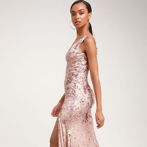 Lulu’s pink velvet maxi dress NWT